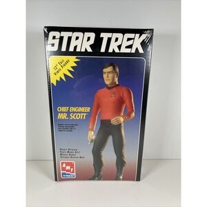 1994 AMT ERTL Star Trek Chief Engineer Mr. Scott 12" Tall Vinyl Figure New!